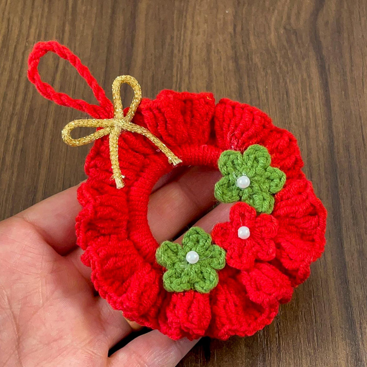 Crochet Christmas Wreath Pattern for a Ruffled Flower Ornament - Hand Trendy