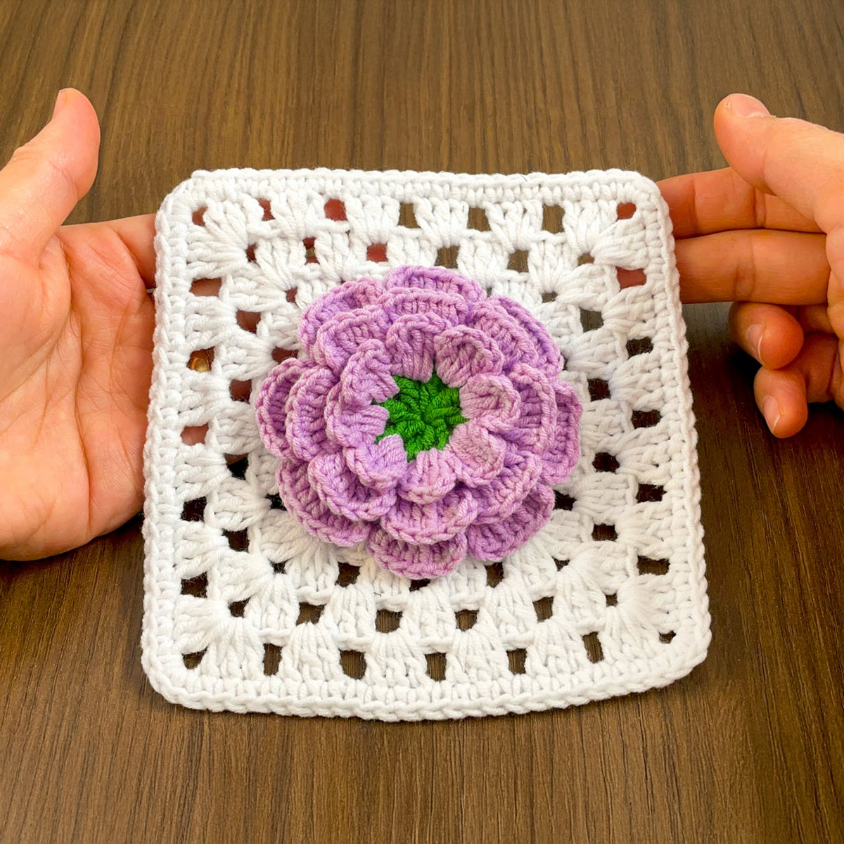 The crochet 3D flower granny square pattern everyone’s raving about