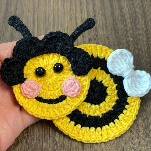 Crochet Bee Applique Pattern PDF, Cute Bumblebee Motif Design, Kids Bag Patch, Spring Nursery Decor Tutorial