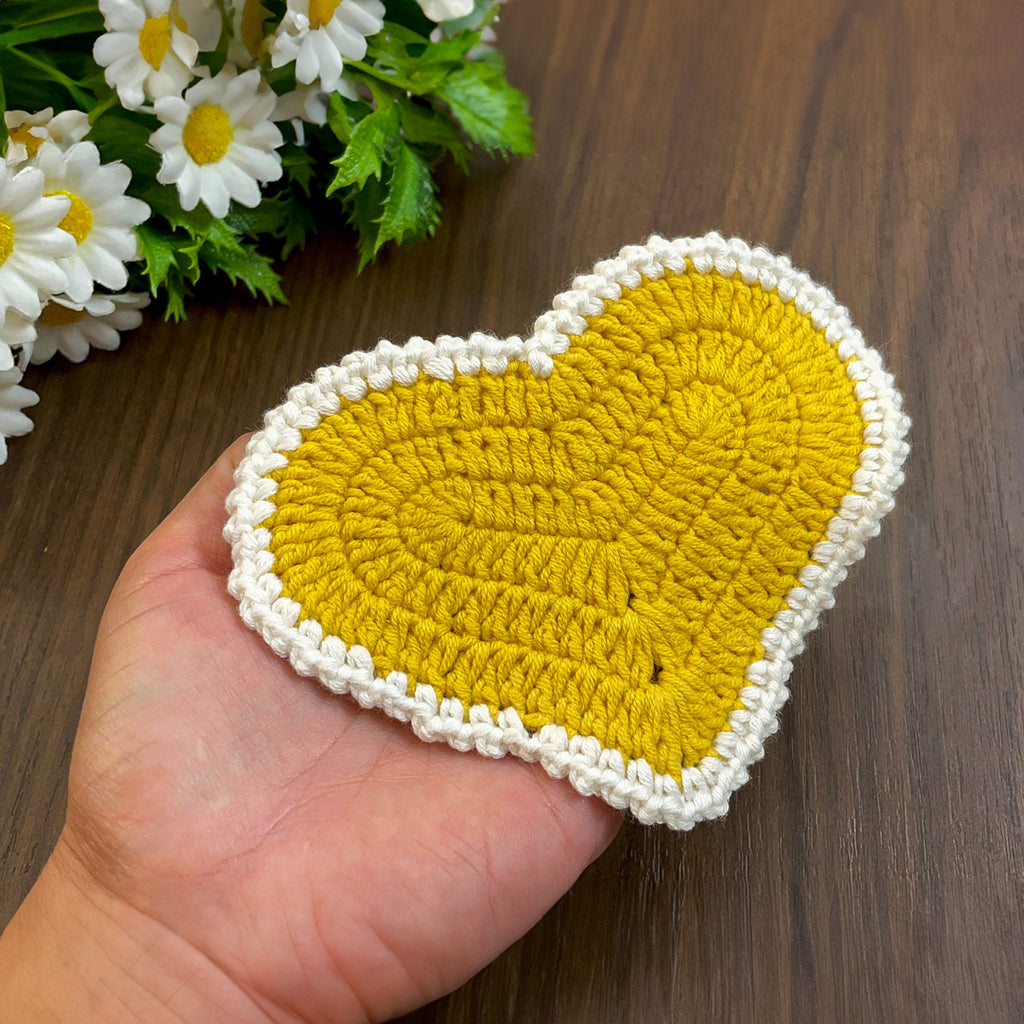 Heart Crochet Doily & Potholder Pattern - Cute Crochet Decor for Valentine's Day - Hand Trendy