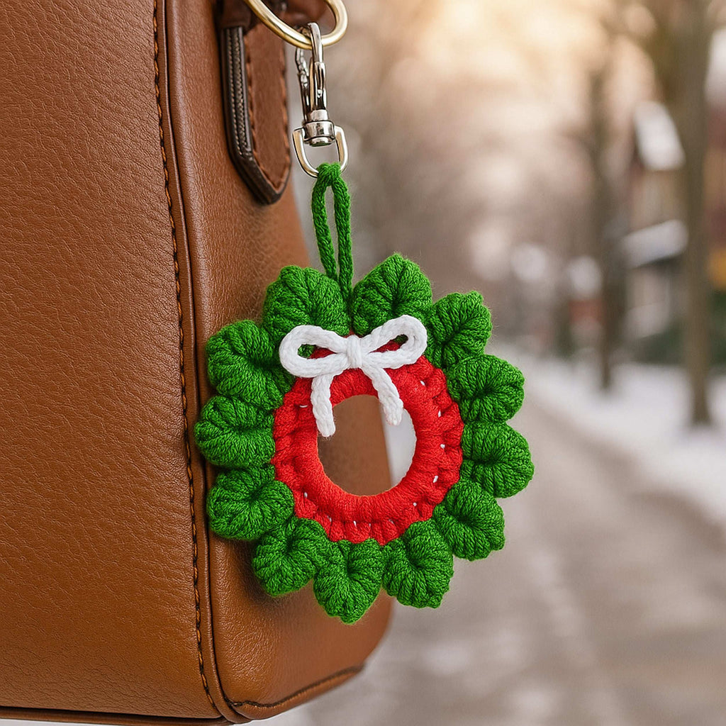 Holiday Crochet Wreath Pattern PDF, DIY Red Green Xmas Decoration Guide - Hand Trendy