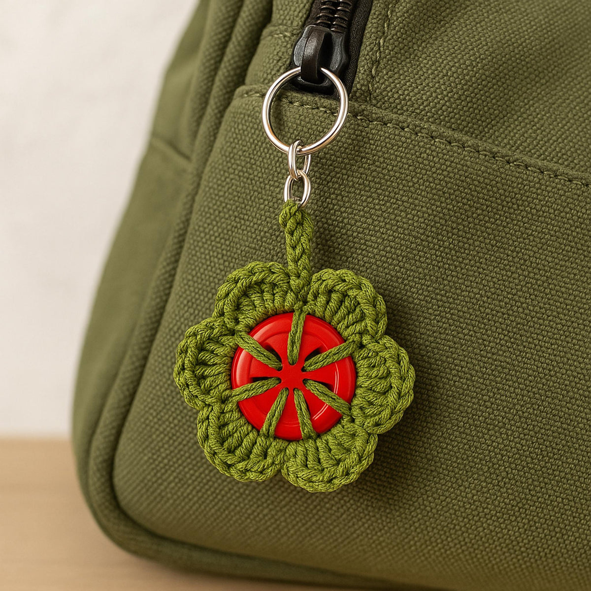 Retro Button Bloom Keychain Pattern PDF - Round Yarn Key Ring Motif Tutorial - Hand Trendy