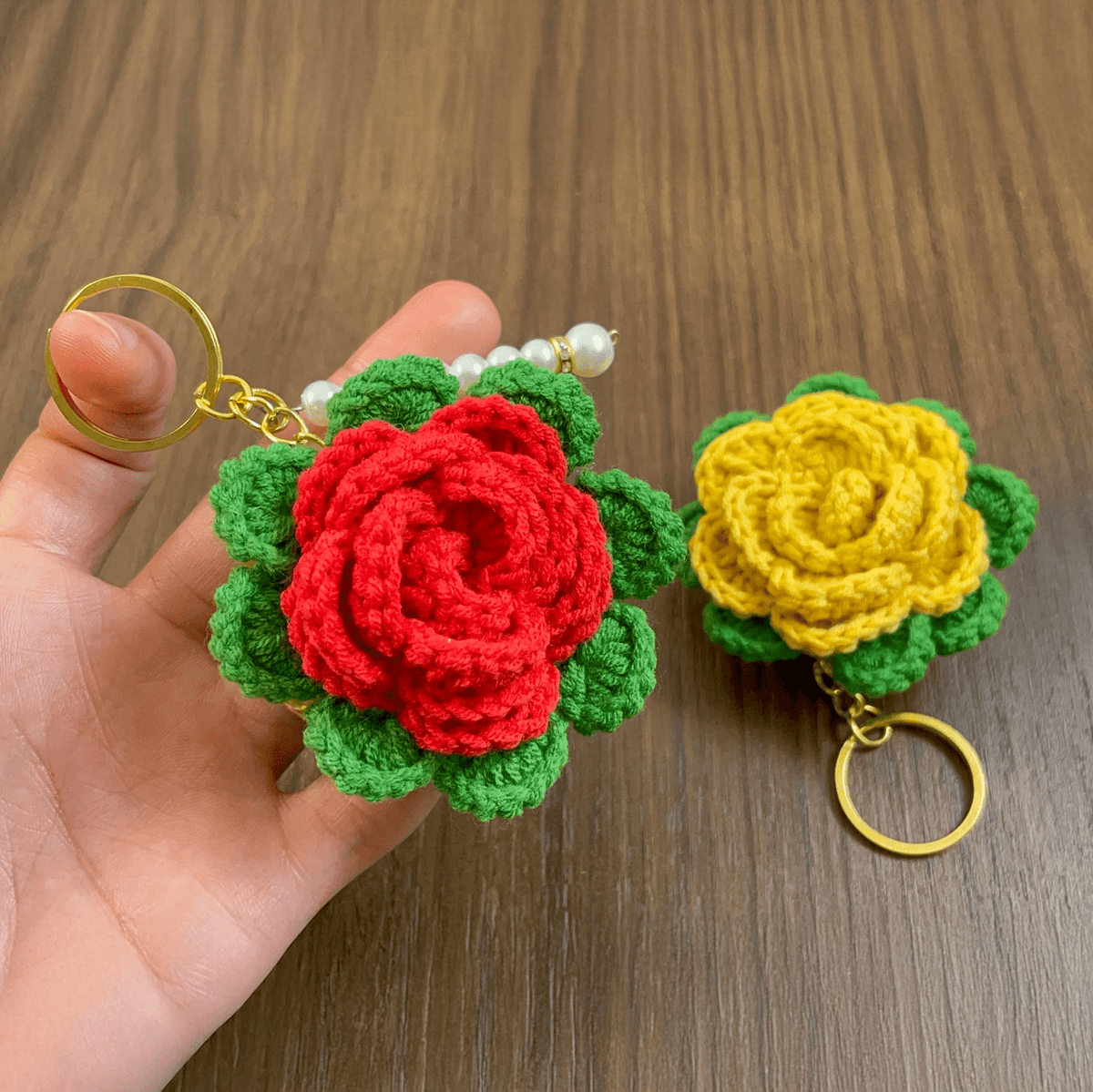 3D Crochet Rose Keychain Pattern PDF, Multilayer Floral Bag Charm - Hand Trendy