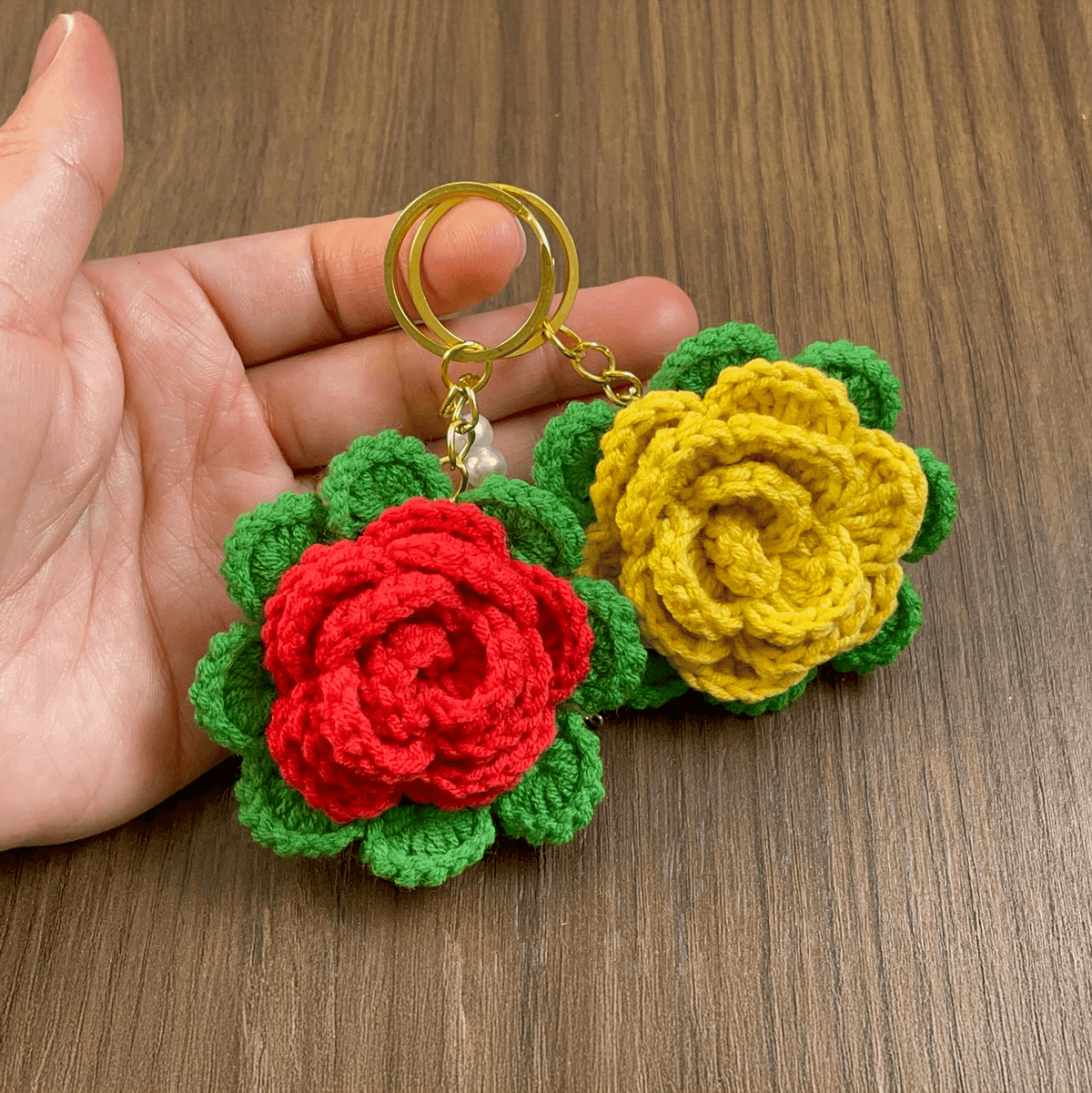 3D Crochet Rose Keychain Pattern PDF, Multilayer Floral Bag Charm - Hand Trendy