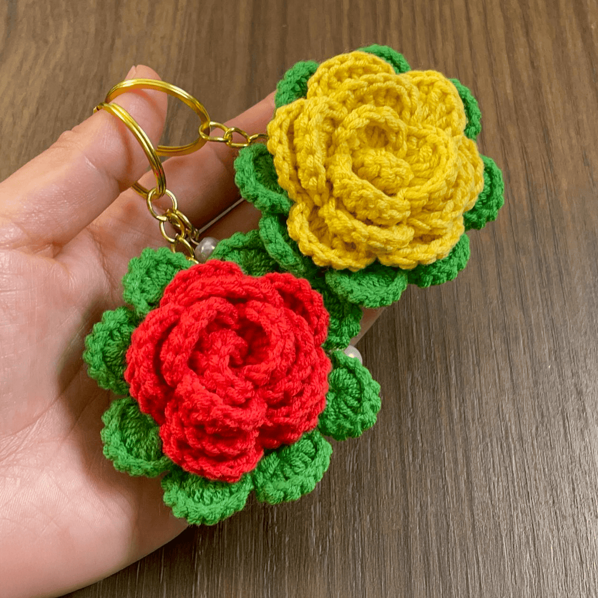 3D Crochet Rose Keychain Pattern PDF, Multilayer Floral Bag Charm - Hand Trendy