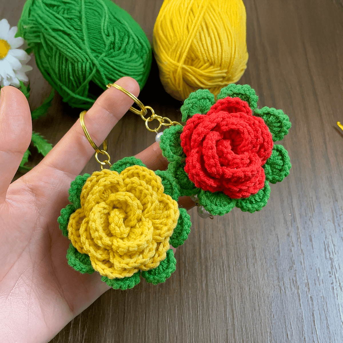 3D Crochet Rose Keychain Pattern PDF, Multilayer Floral Bag Charm - Hand Trendy