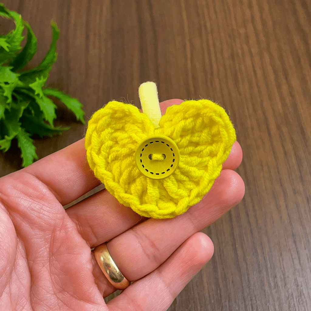Crochet Heart Hair Clip Pattern PDF, DIY Crochet Hair Accessory Tutorial - Hand Trendy