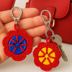 Retro Button Bloom Keychain Pattern PDF - Round Yarn Key Ring Motif Tutorial - Hand Trendy