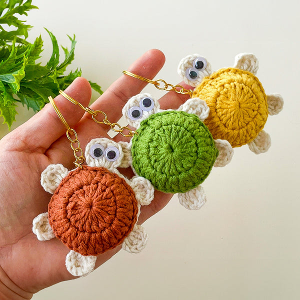 Turtle Keychain Crochet Pattern, Easy Crochet Keychain PDF Tutorial - Hand Trendy