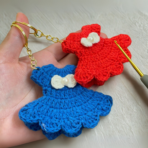 Mini Crochet Dress Keychain Pattern PDF – Cute Amigurumi Bag Charm