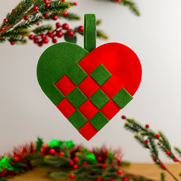 PDF Christmas Heart Ornament Pattern, DIY Woven Felt Scandinavian Basket Heart Template