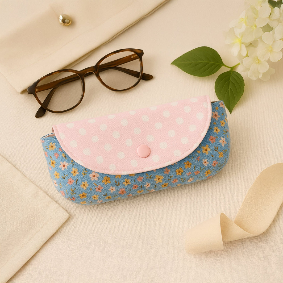 Glasses Case Pouch Sewing Pattern – DIY Fabric Sunglasses Cover Template - Hand Trendy
