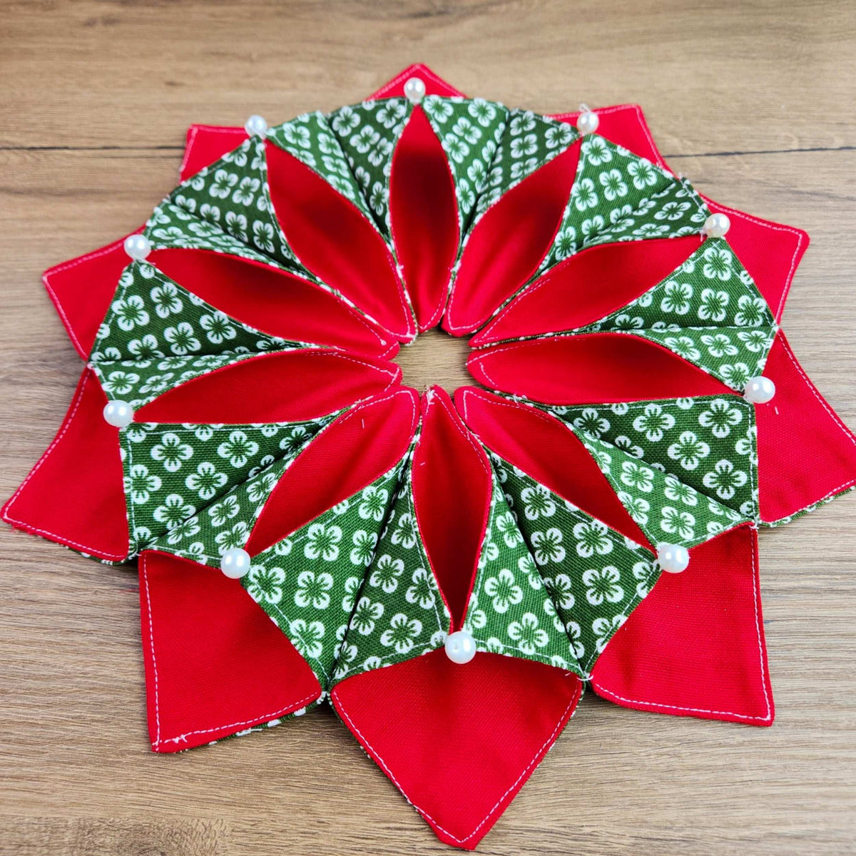 Christmas Poinsettia Candle Mat Sewing Pattern - Hand Trendy