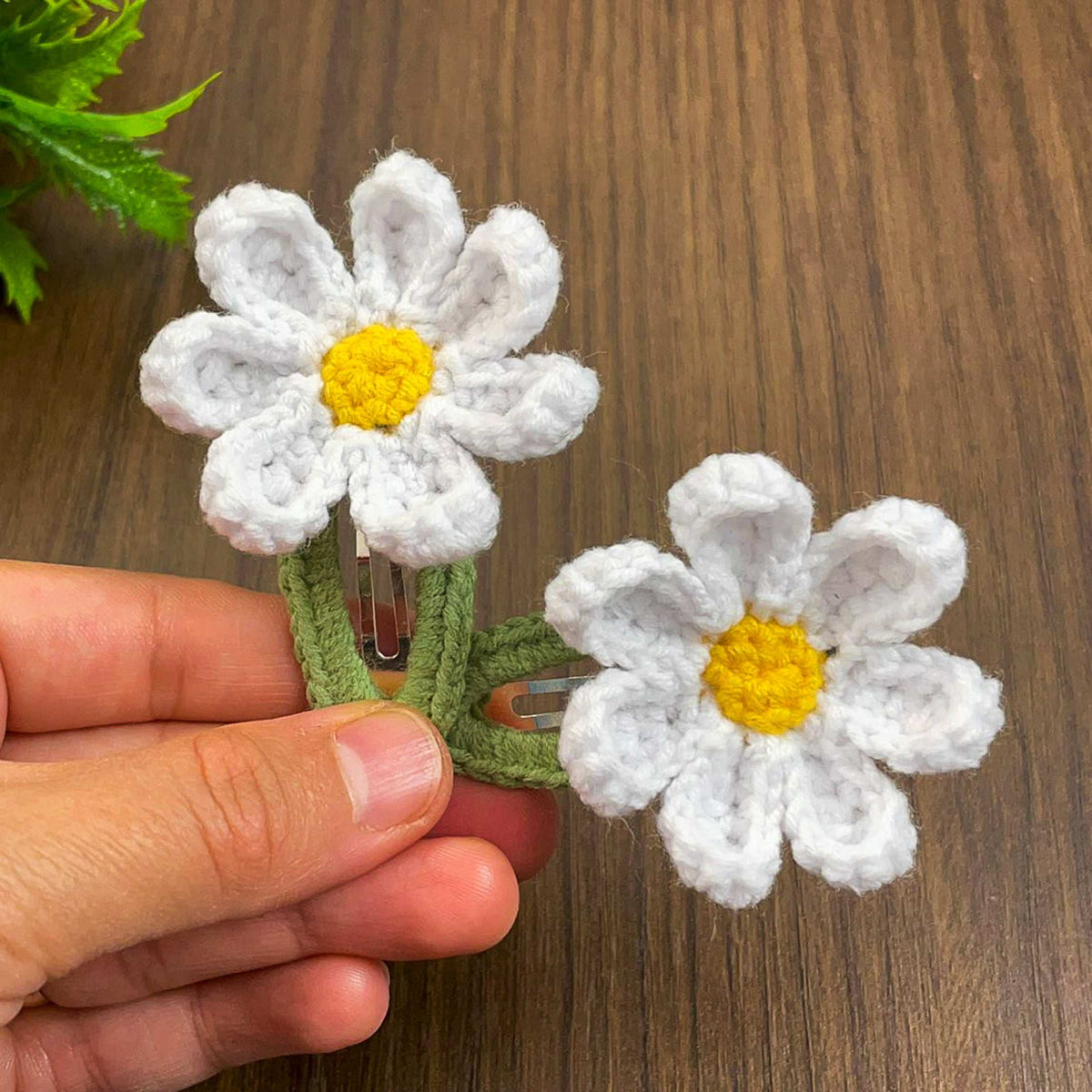Crochet Daisy Hair Clip PDF Pattern for Handmade Flower Hair Accessory Design - Hand Trendy