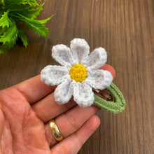 Crochet Daisy Hair Clip PDF Pattern for Handmade Flower Hair Accessory Design - Hand Trendy