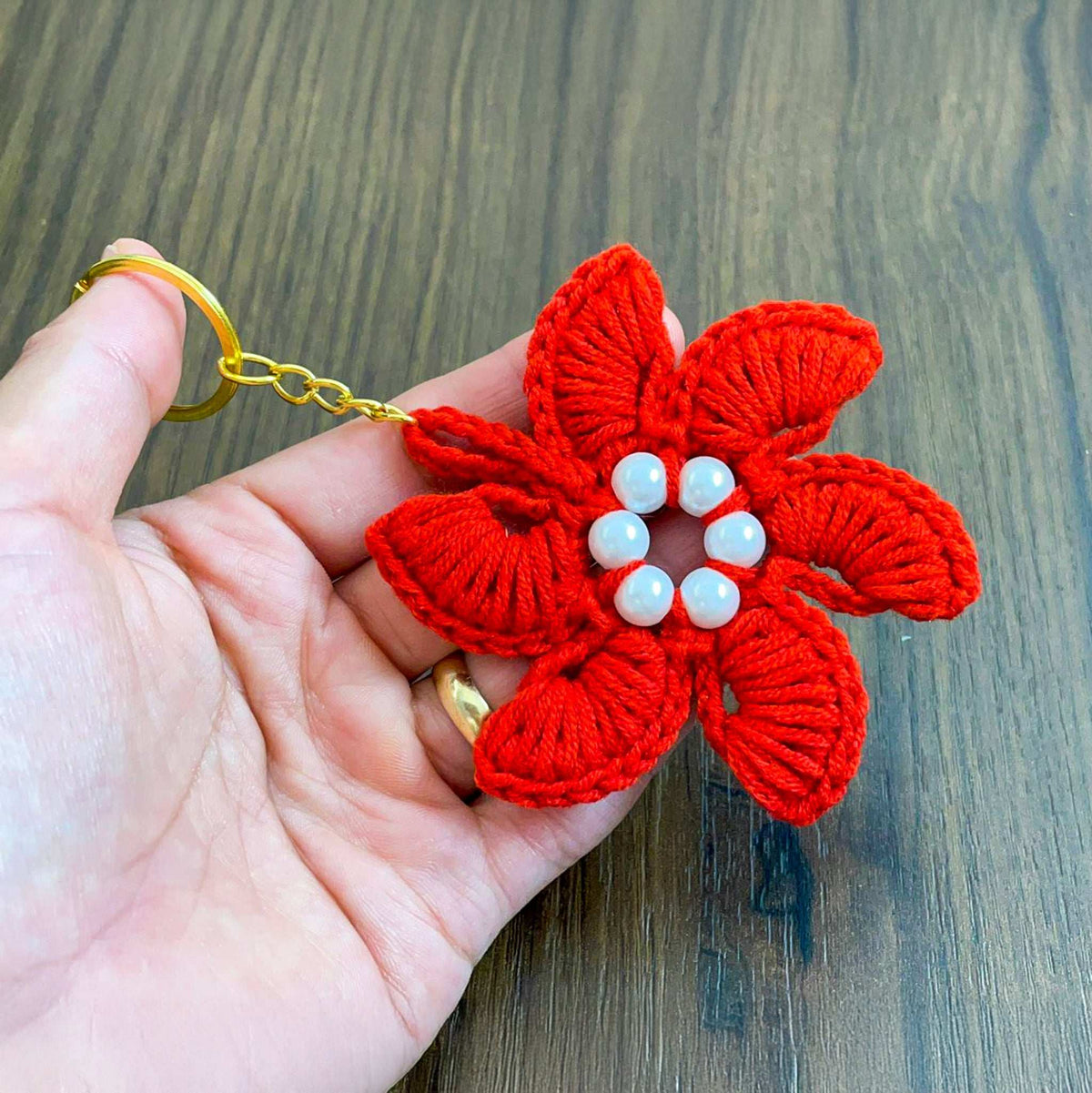 Crochet Star Flower Keychain Pattern PDF, 3D Floral Charm Tutorial, DIY Elegant Bag Accessory - Hand Trendy