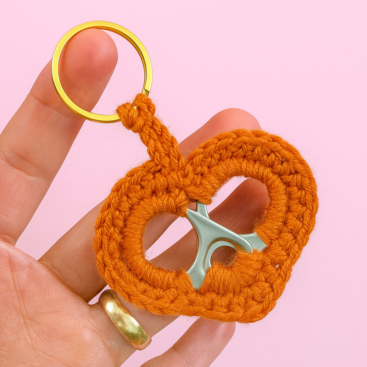 Crochet Can Tab Heart Keychain Pattern, Soda Pop Tab Crochet Design, Pull Tab Heart Keyring Tutorial