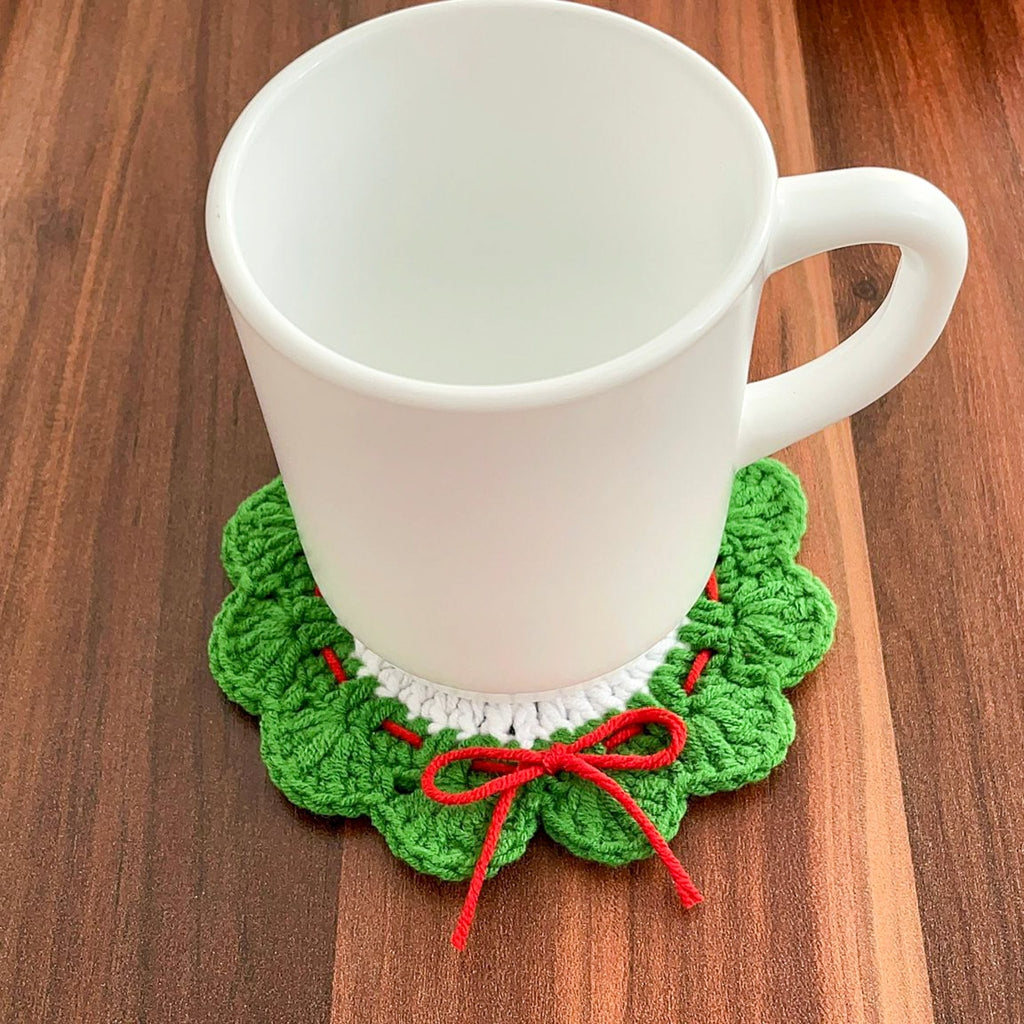 Crochet Christmas Coaster Pattern – Festive Holiday Table Decoration PDF - Hand Trendy