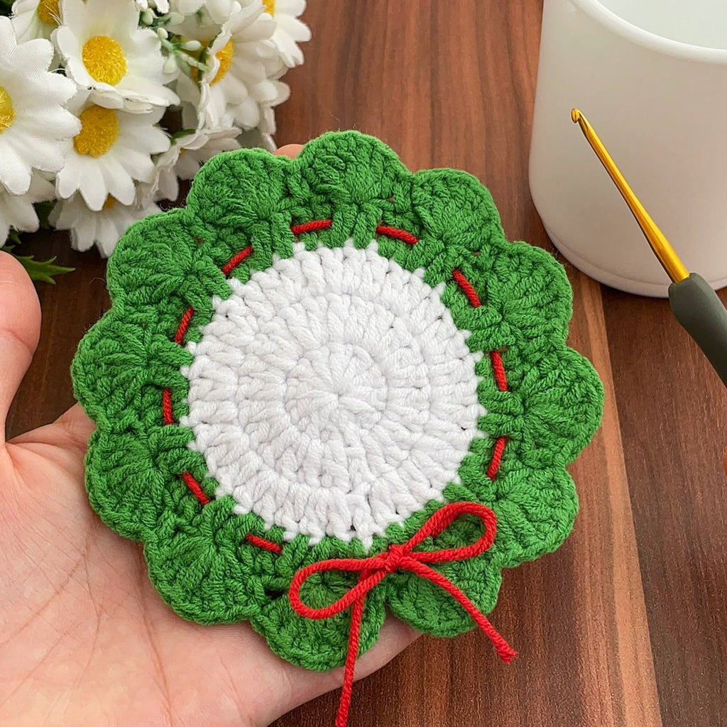 Crochet Christmas Coaster Pattern – Festive Holiday Table Decoration PDF - Hand Trendy