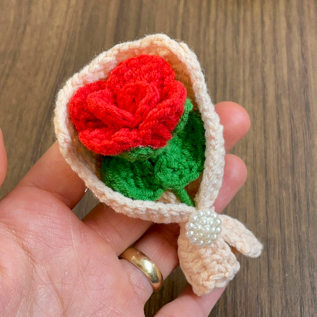 Crochet Rose Bouquet Pattern PDF with Mini Flower Gift Wrap Design for Valentine