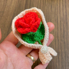 Crochet Rose Bouquet Pattern PDF with Mini Flower Gift Wrap Design for Valentine