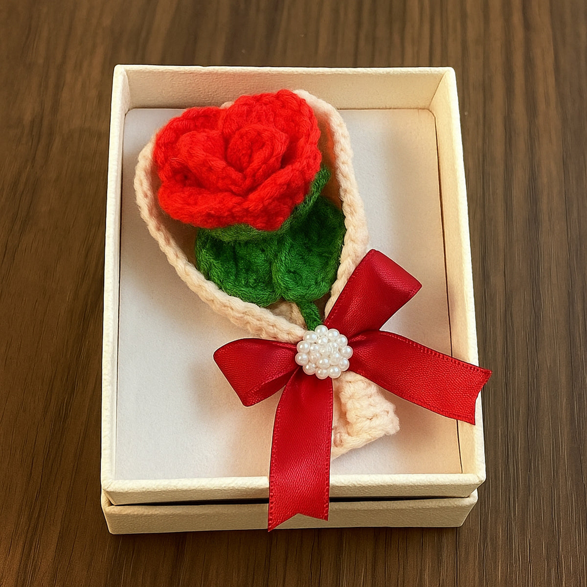 Crochet Rose Bouquet Pattern PDF with Mini Flower Gift Wrap Design for Valentine
