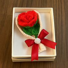 Crochet Rose Bouquet Pattern PDF with Mini Flower Gift Wrap Design for Valentine