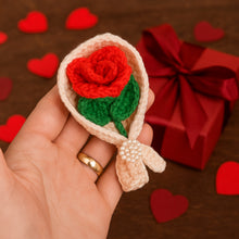 Crochet Rose Bouquet Pattern PDF with Mini Flower Gift Wrap Design for Valentine