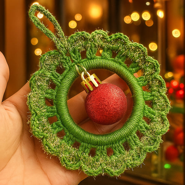 Crochet Xmas Wreath PDF Pattern, Festive DIY Holiday Wreath Tutorial