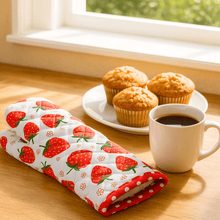 Strawberry Oven Mitt Sewing Pattern – Quilted Kitchen Glove PDF Tutorial - Hand Trendy