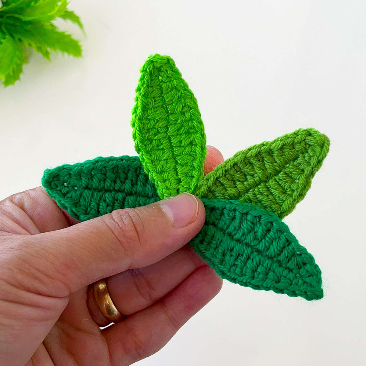 Textured Crochet Leaf Pattern PDF, 3D Botanical Applique Tutorial - Hand Trendy