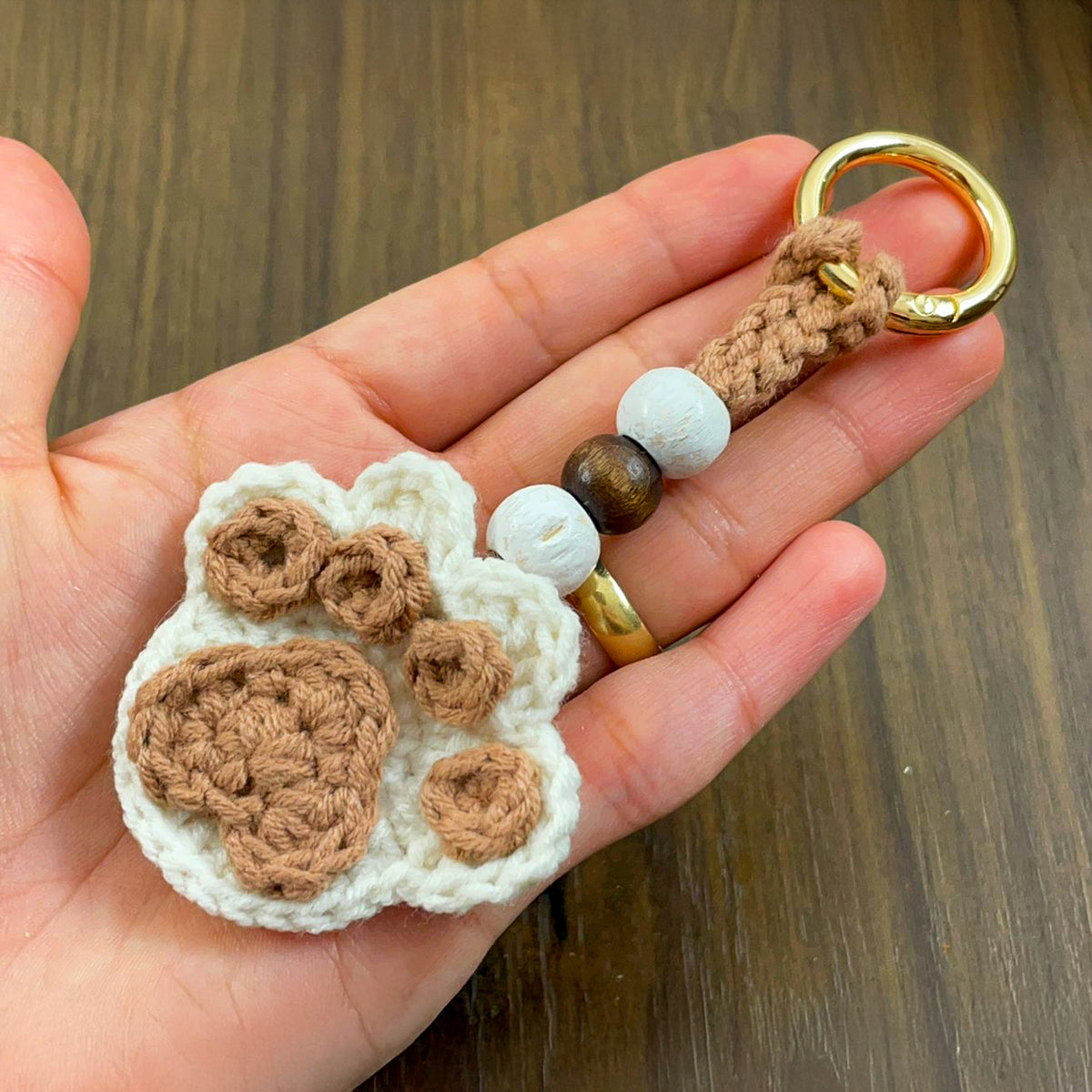 Crochet Paw Keychain Pattern PDF, DIY Pet Lover Gift Tutorial, Easy Crochet Paw Applique - Hand Trendy