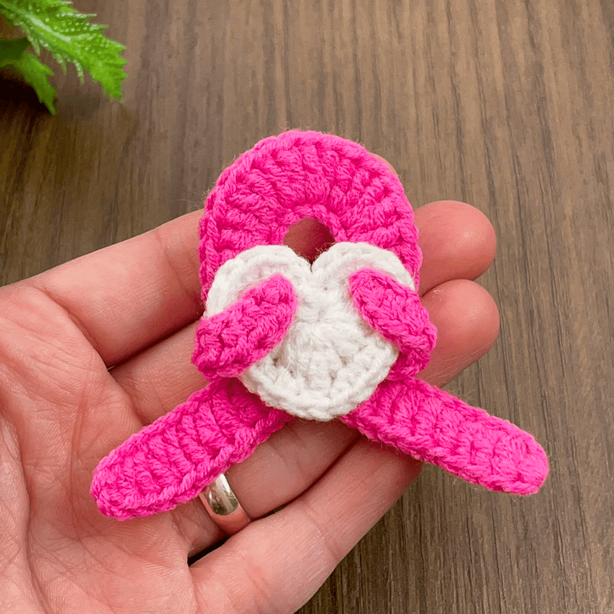 Crochet Awareness Ribbon Pattern PDF, Pink Ribbon with Heart, Breast Cancer Support DIY - Hand Trendy