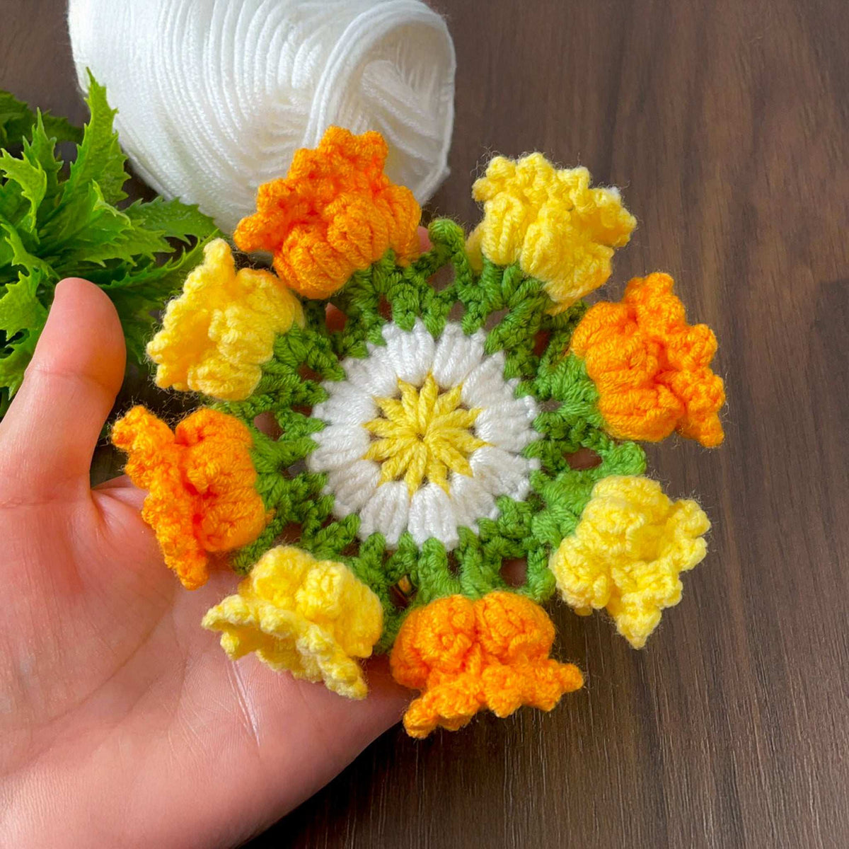 Tulip Coaster Crochet Pattern – Colorful Flower Doily PDF - Spring Floral Table Decor - Hand Trendy