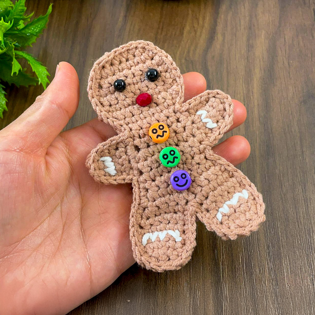 Crochet Gingerbread Man Pattern PDF, DIY Christmas Ornament Tutorial - Hand Trendy