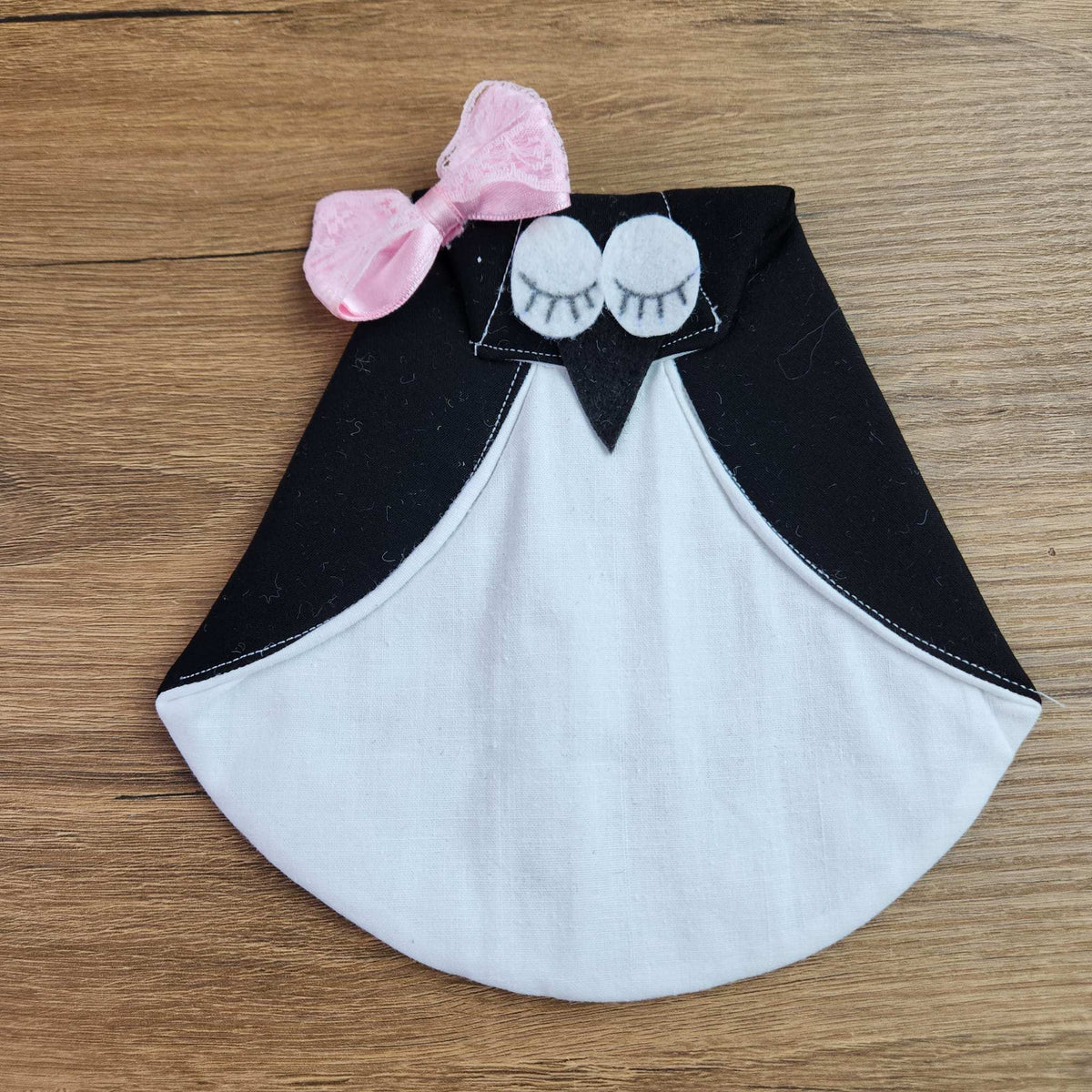 Penguin Oven Mitts Sewing Pattern – DIY Pot Holder PDF for Whimsical Kitchen Decor - Hand Trendy