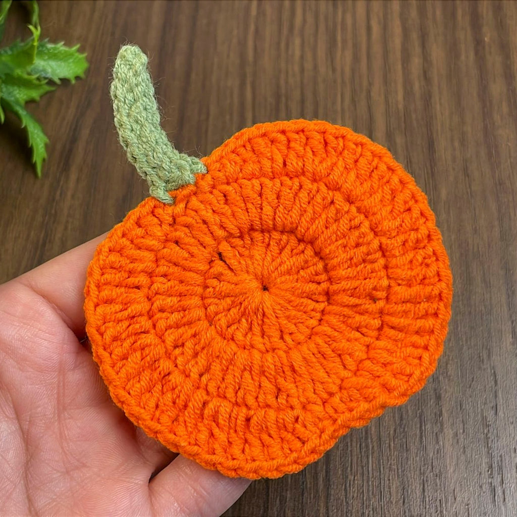 Crochet Pumpkin Coaster Pattern For Fall Decor – Handmade Halloween Table Ornament - Hand Trendy