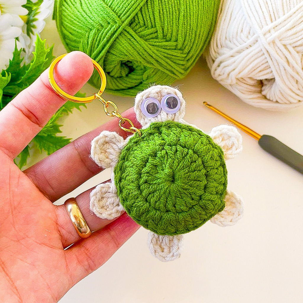 Easy Turtle Crochet Keychain Pattern PDF - Keychain PDF Tutorial - Hand Trendy