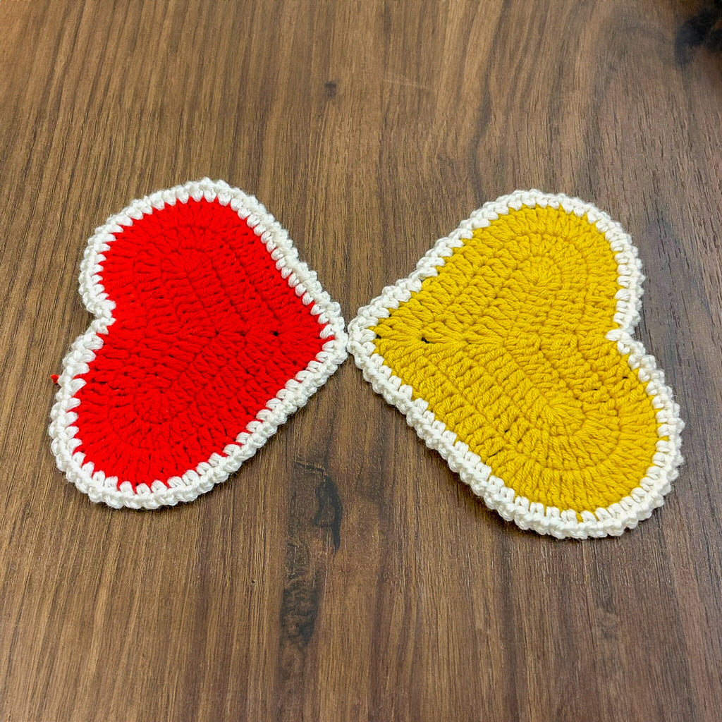 Heart Crochet Doily & Potholder Pattern - Cute Crochet Decor for Valentine's Day - Hand Trendy