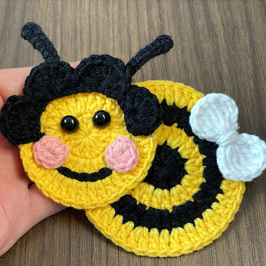 Crochet Bee Applique Pattern PDF, Cute Bumblebee Motif Design, Kids Bag Patch, Spring Nursery Decor Tutorial