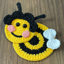 Crochet Bee Applique Pattern PDF, Cute Bumblebee Motif Design, Kids Bag Patch, Spring Nursery Decor Tutorial