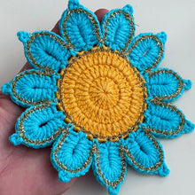 Crochet Flower Coaster Pattern PDF, Blue Petal Mug Rug Design, Handmade Cup Mat Tutorial, English & German