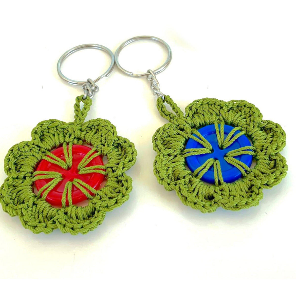 Retro Button Bloom Keychain Pattern PDF - Round Yarn Key Ring Motif Tutorial - Hand Trendy