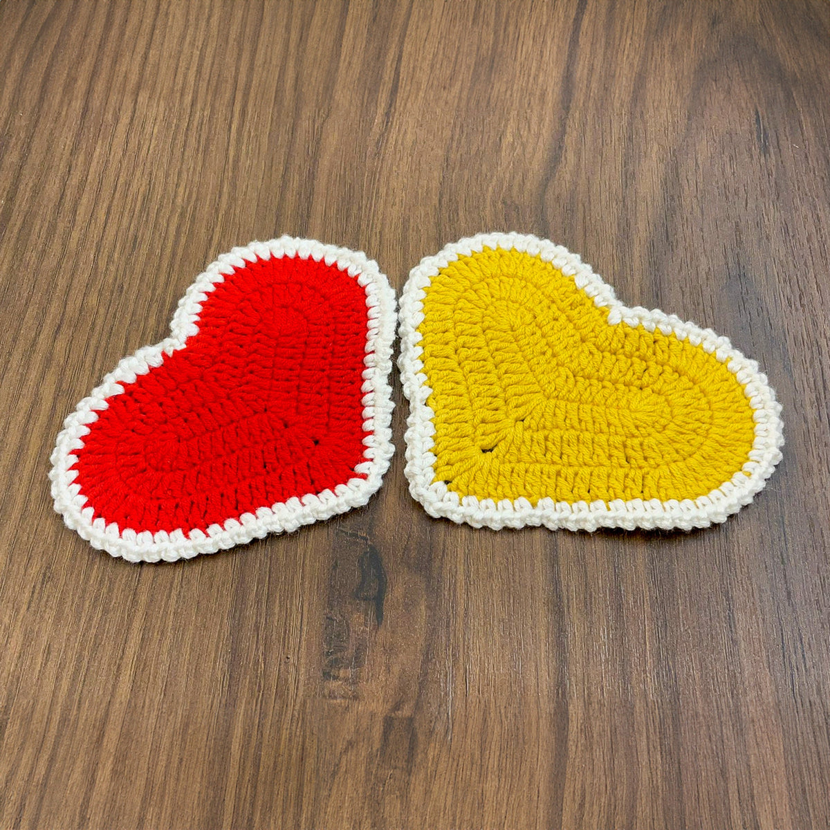 Heart Crochet Doily & Potholder Pattern - Cute Crochet Decor for Valentine's Day - Hand Trendy