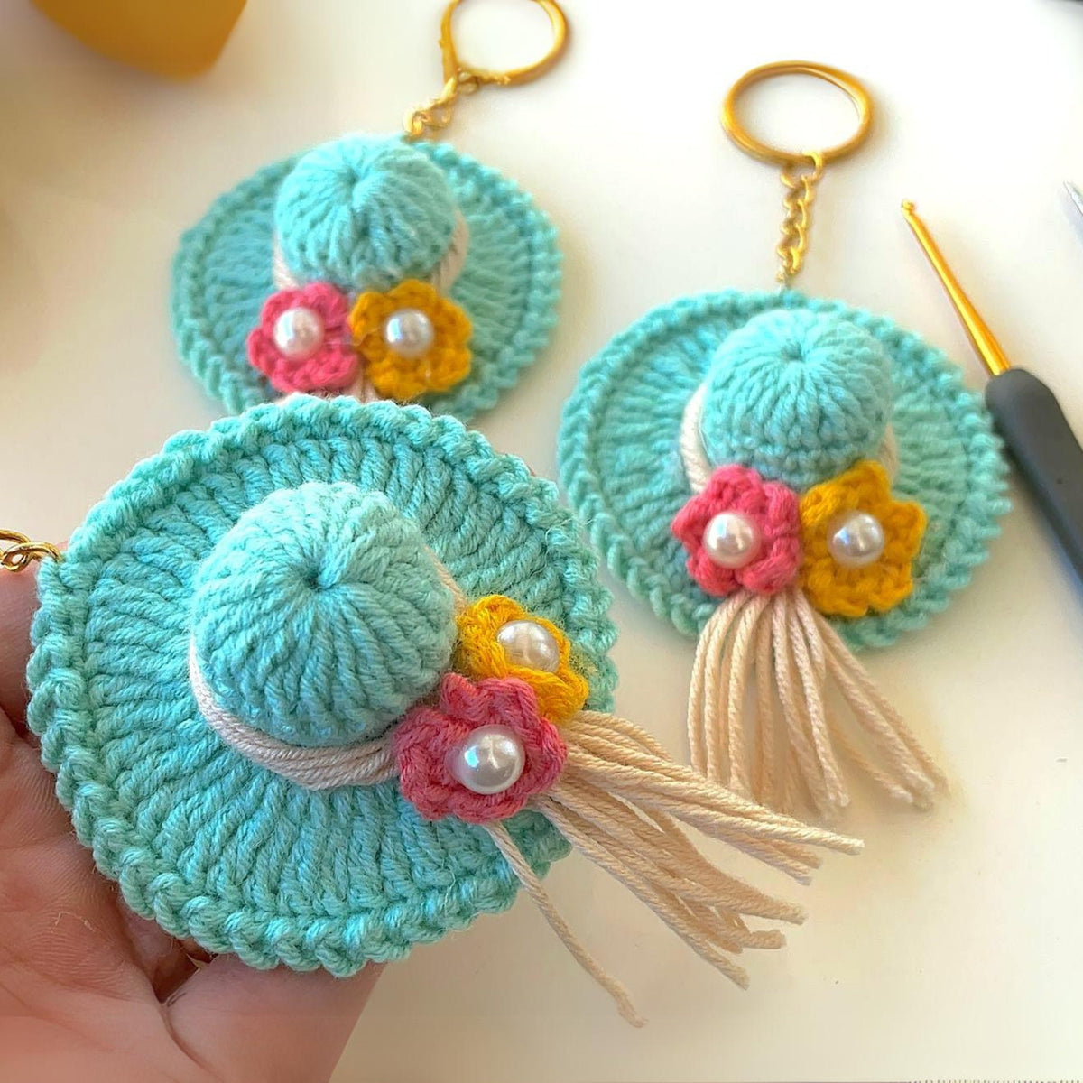 Crochet Mini Hat Pattern | Tiny Crochet Ornaments | Miniature Vacation Straw Hat - Hand Trendy