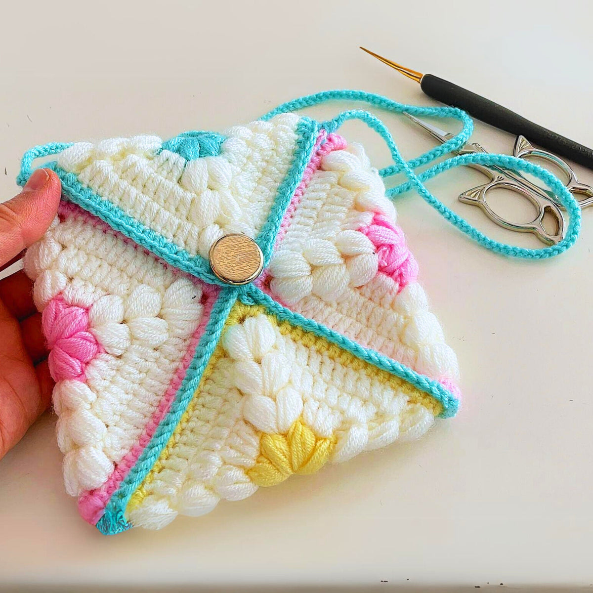 Pastel Flower Crochet Bag PDF Pattern– Colorful Yarn Purse Design - Hand Trendy