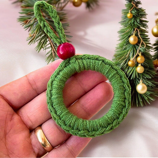 Christmas Crochet Wreath Pattern - Christmas Tree Decoration - Christmas Ornament Pattern | Easy PDF for Beginners