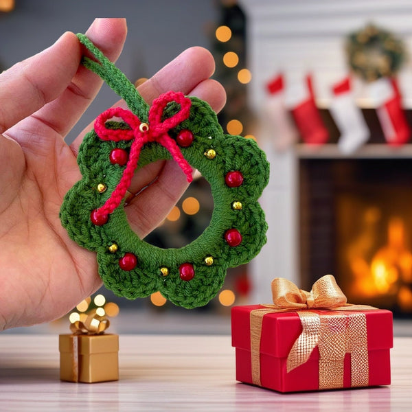 Christmas Crochet Wreath Pattern - Christmas Tree Decoration - Christmas Ornament Pattern | Easy PDF for Beginners