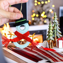 Snowman Amigurumi Pattern, Adorable Christmas Crochet Decor for Holiday Gifting & Handmade Winter Ornament DIY