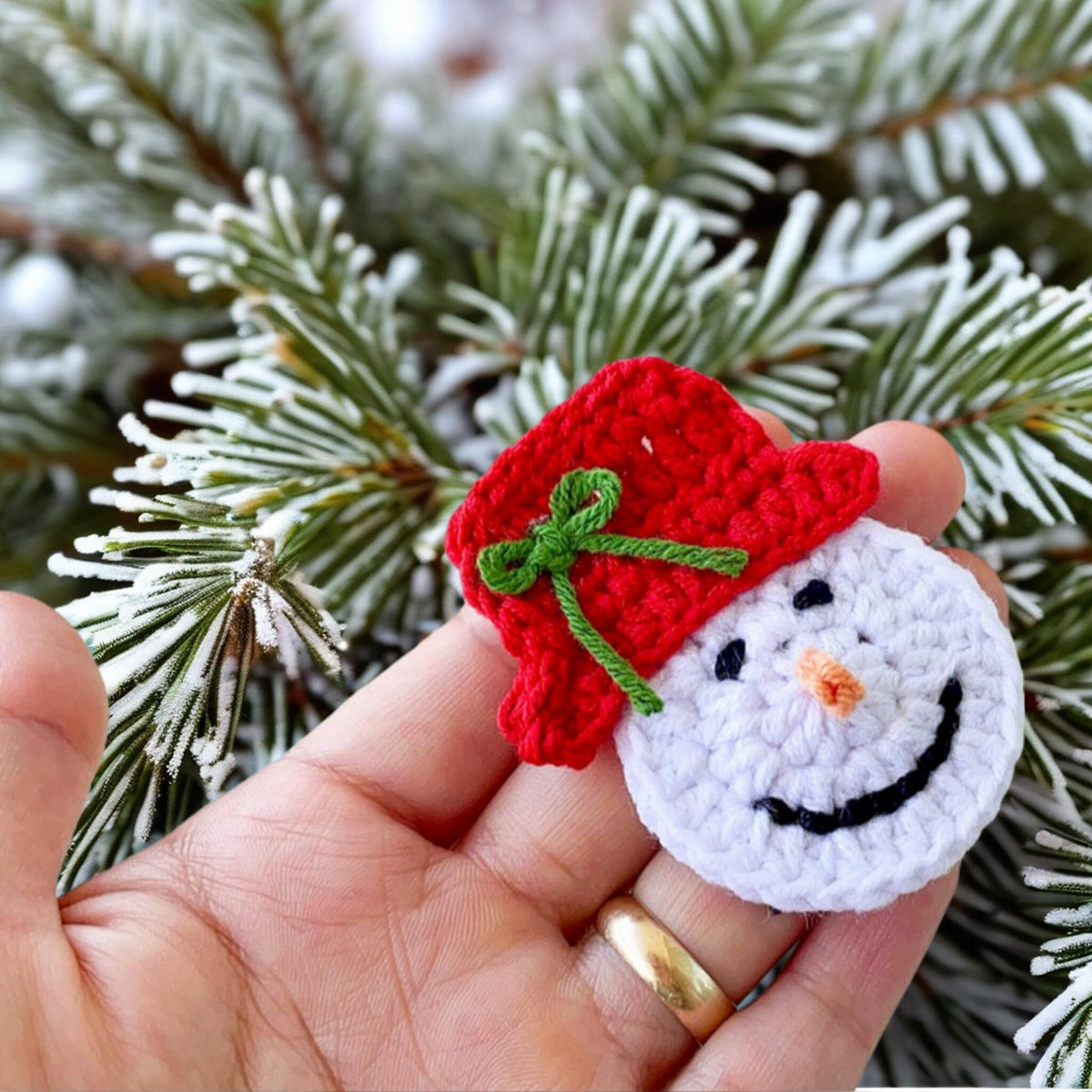 Beginner Crochet Snowman Pattern PDF - Holiday Crochet Applique Pattern - Hand Trendy